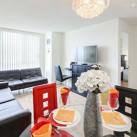 Canada Suites On Bay, Established 1998 Торонто Экстерьер фото